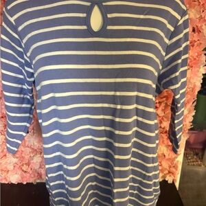 New York Laundry Purple White Striped Three Quarter Keyhole XL shirt